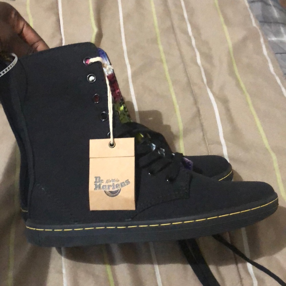 Brand new Dr. Martens Stratford Shoe!!!